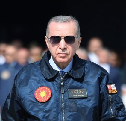 Cumhurbaşkanı Erdoğan: "Bayrağımıza uzanan elleri kırmasını bildiğimiz gibi ülkemize sığınan mazlumlara uzanan elleri de kırmasını biliriz"